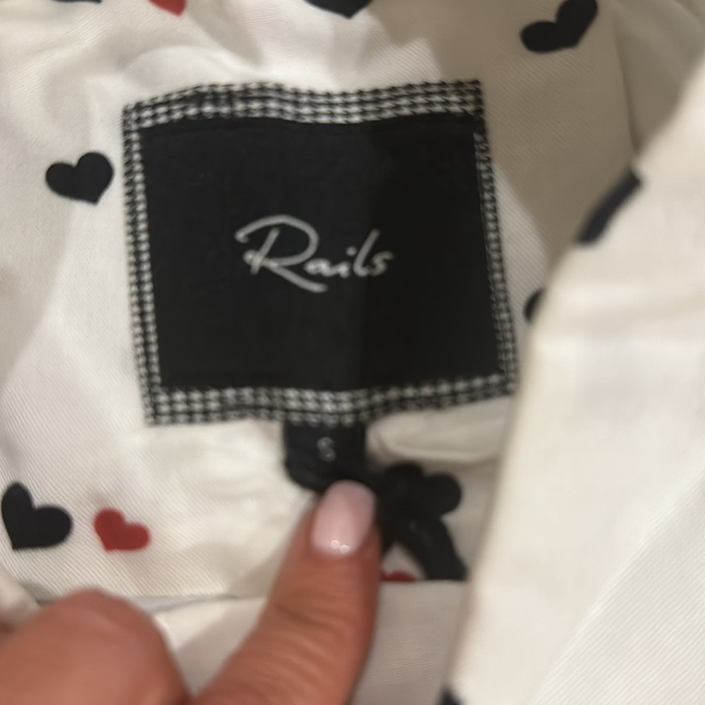 Rails Size Small Hearts Black And Red Button Down - image 4